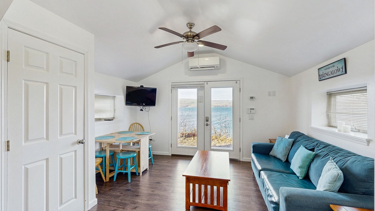 Photo of Livingroom in Rushville