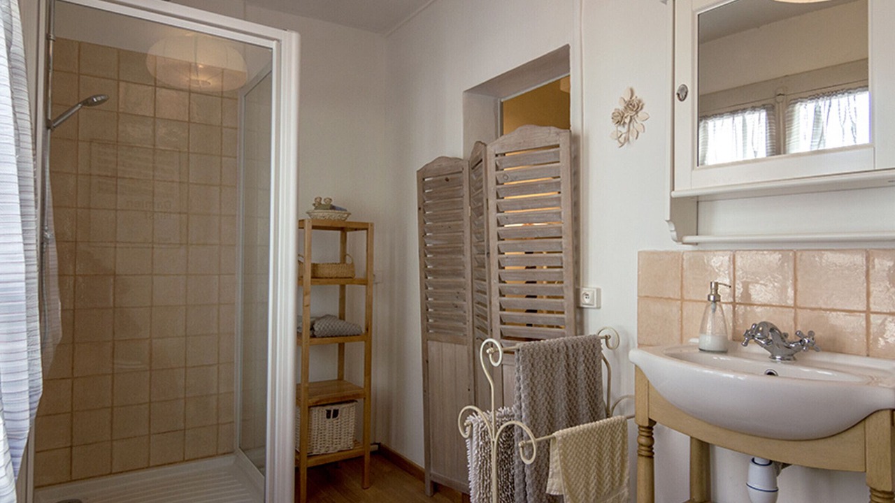 Photo of Bathroom in Bouzigues