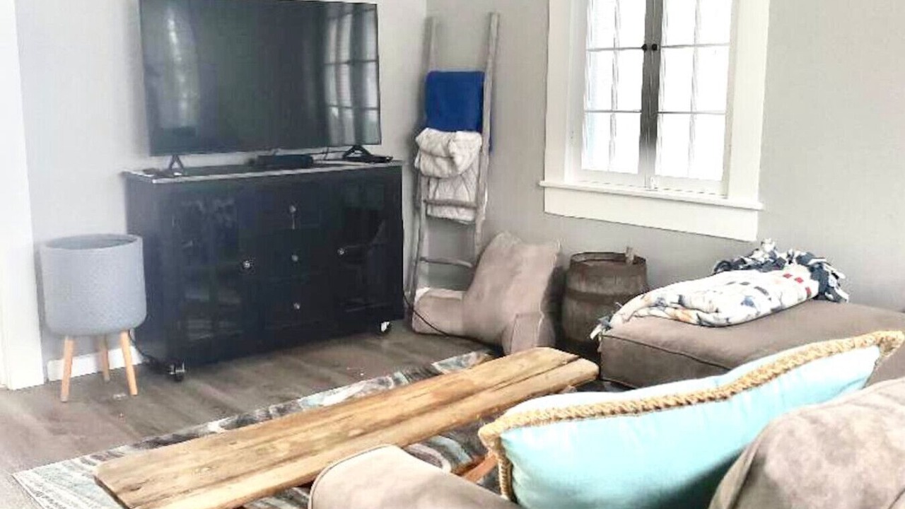 Photo of Livingroom in Livonia