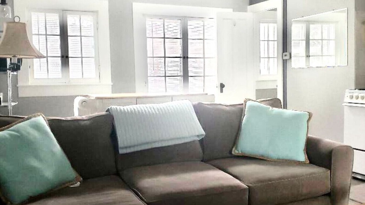 Photo of Livingroom in Livonia