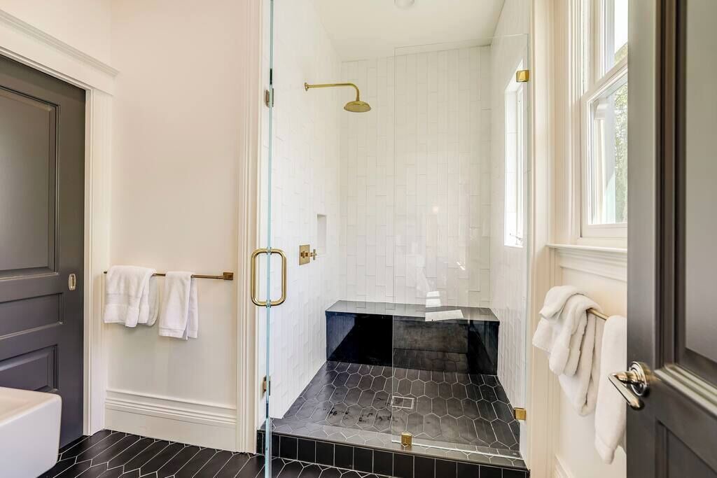 Photo of Bathroom in St. Helena