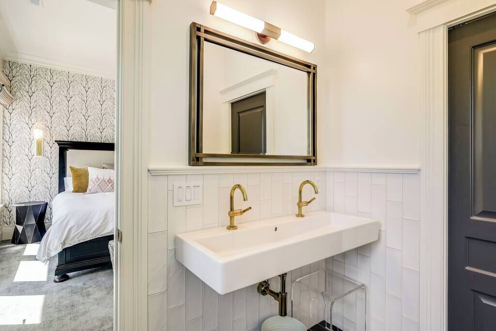 Photo of Bathroom in St. Helena