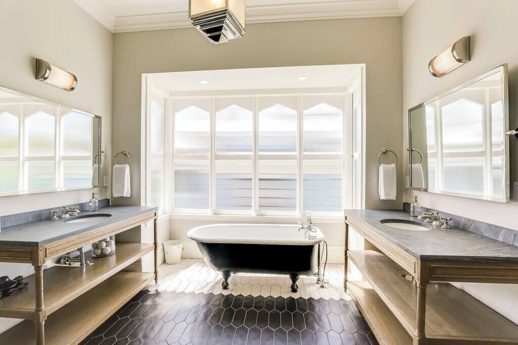 Photo of Bathroom in St. Helena