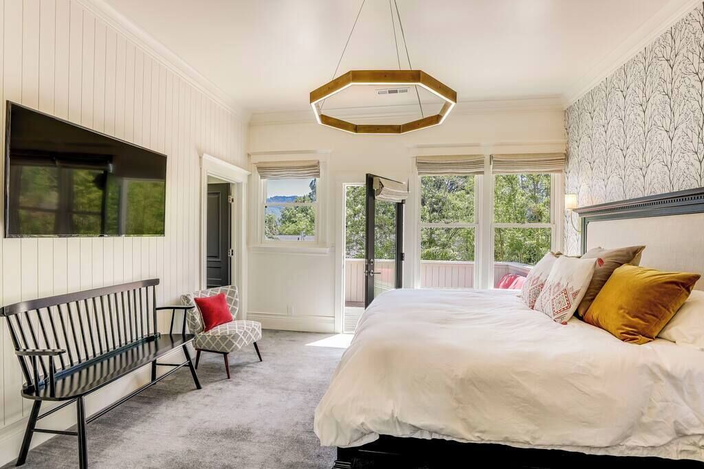 Photo of Bedroom in St. Helena