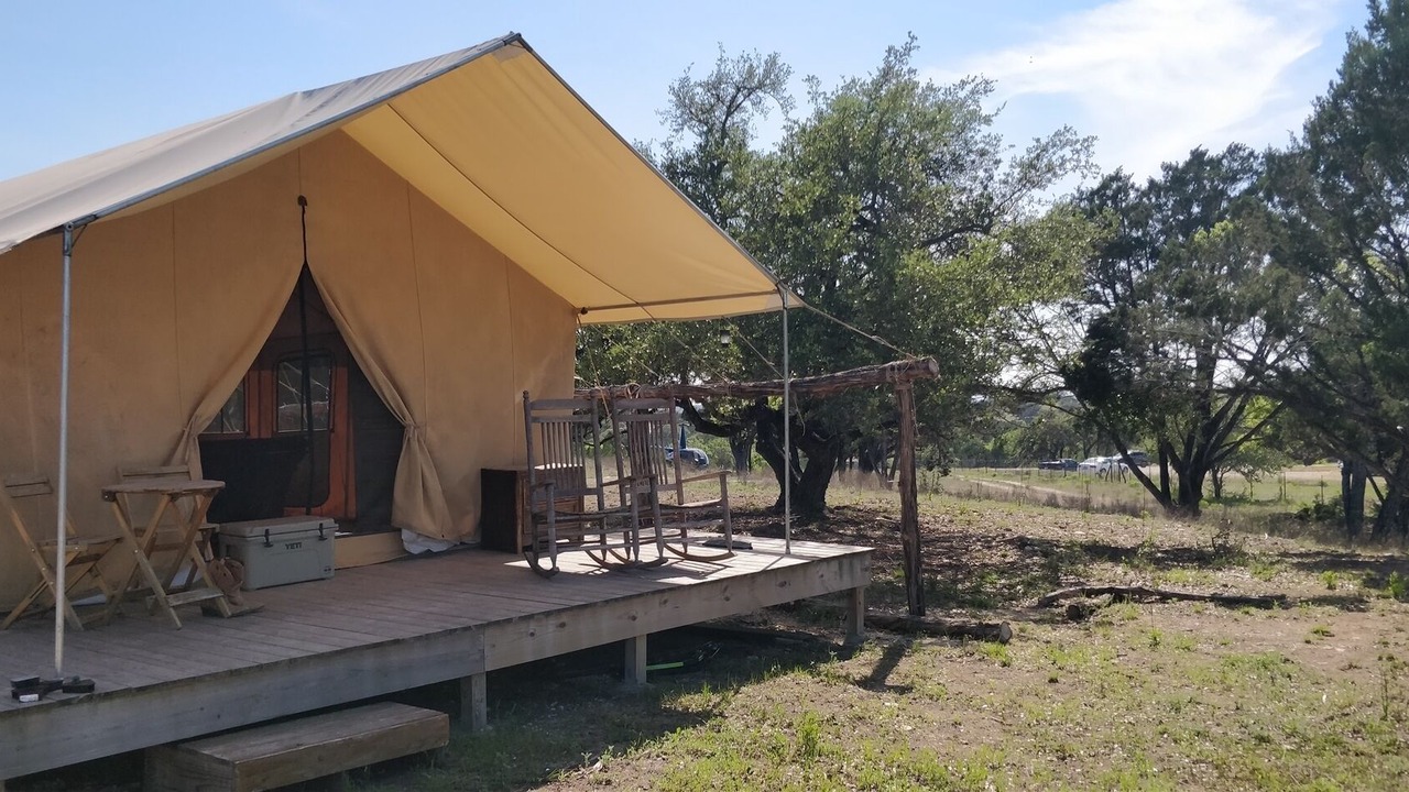 Photo of Outdoor in Hye