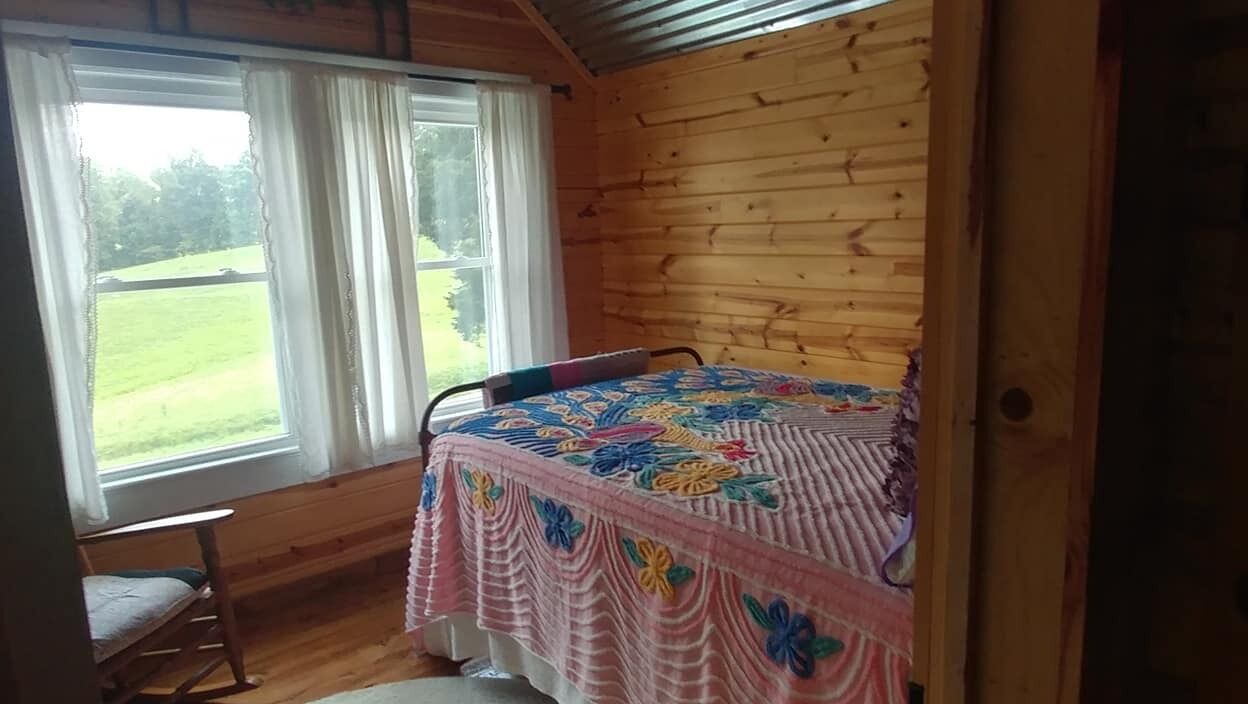 Photo of Bedroom in Austinville