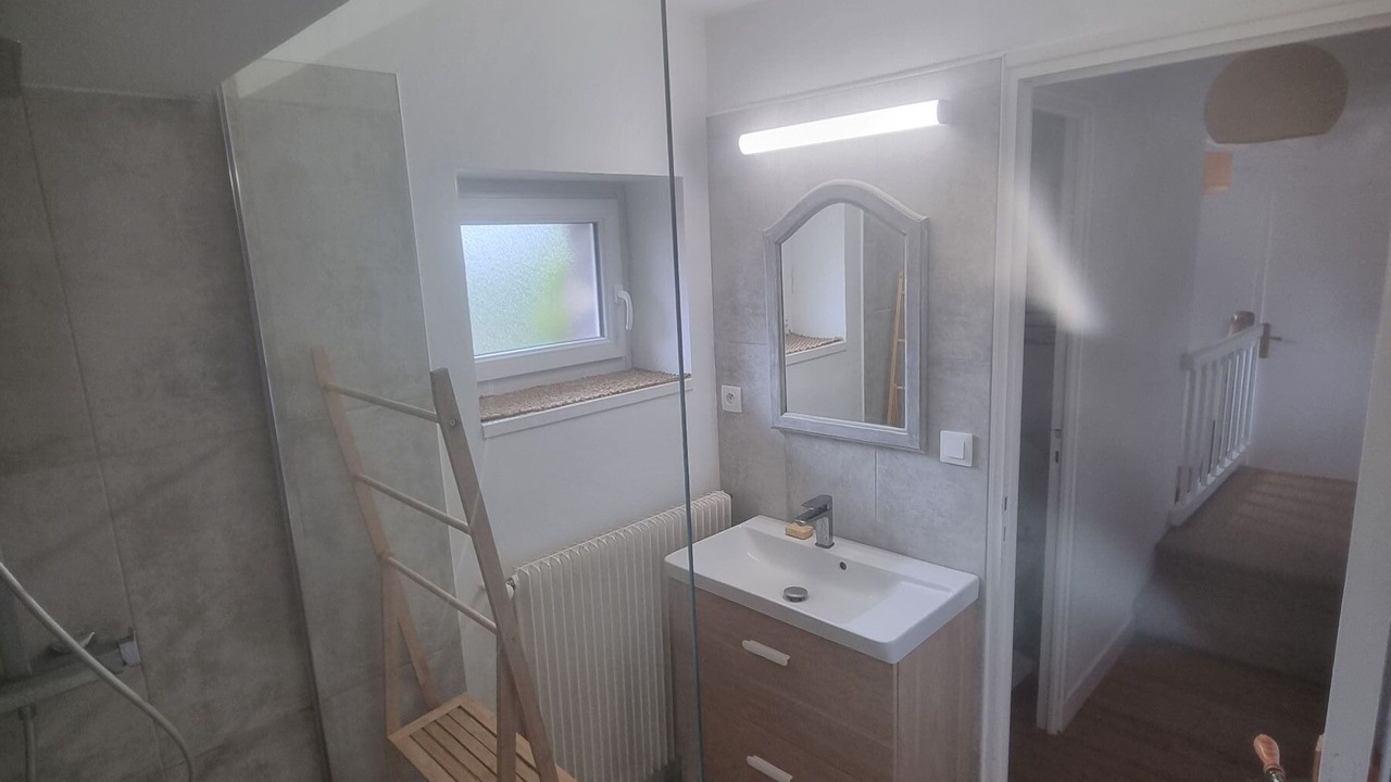 Photo of Bathroom in Pierrepont