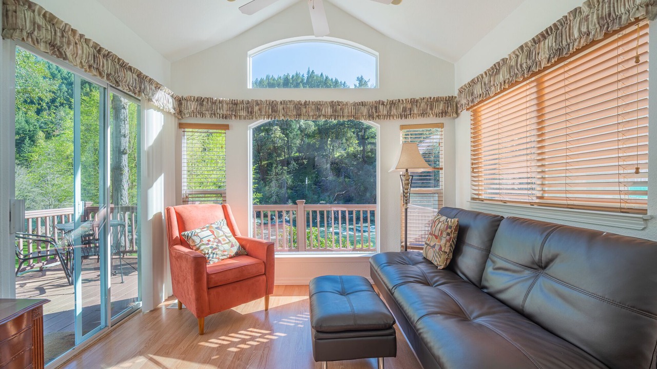 Photo of Others in Big Bar