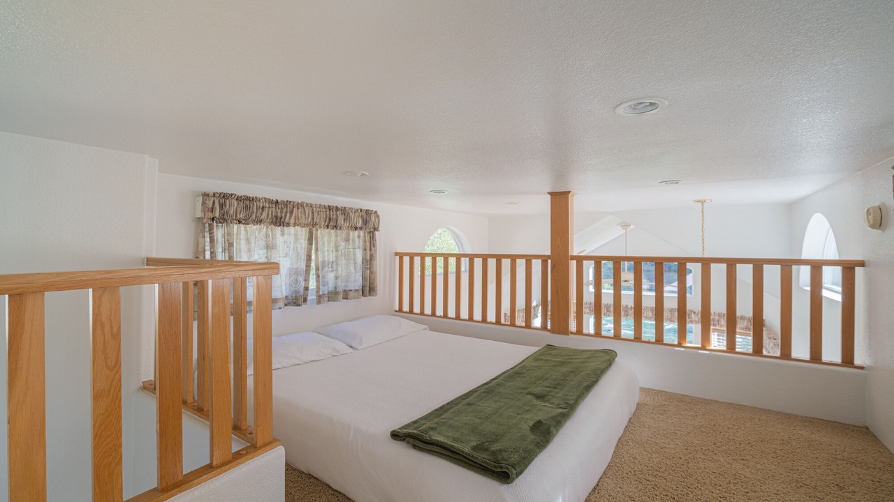 Photo of Others in Big Bar