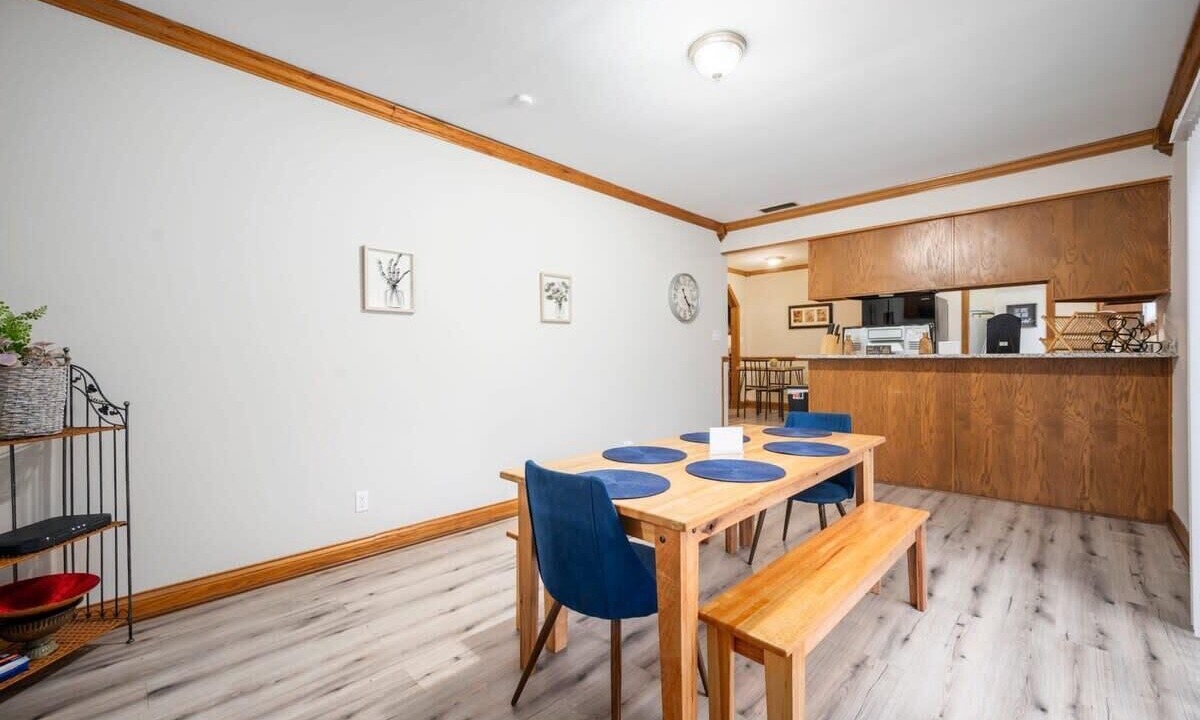 Photo of Livingroom in Acton