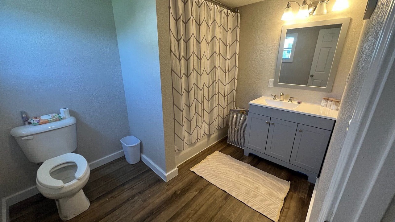 Photo of Bathroom in Licking