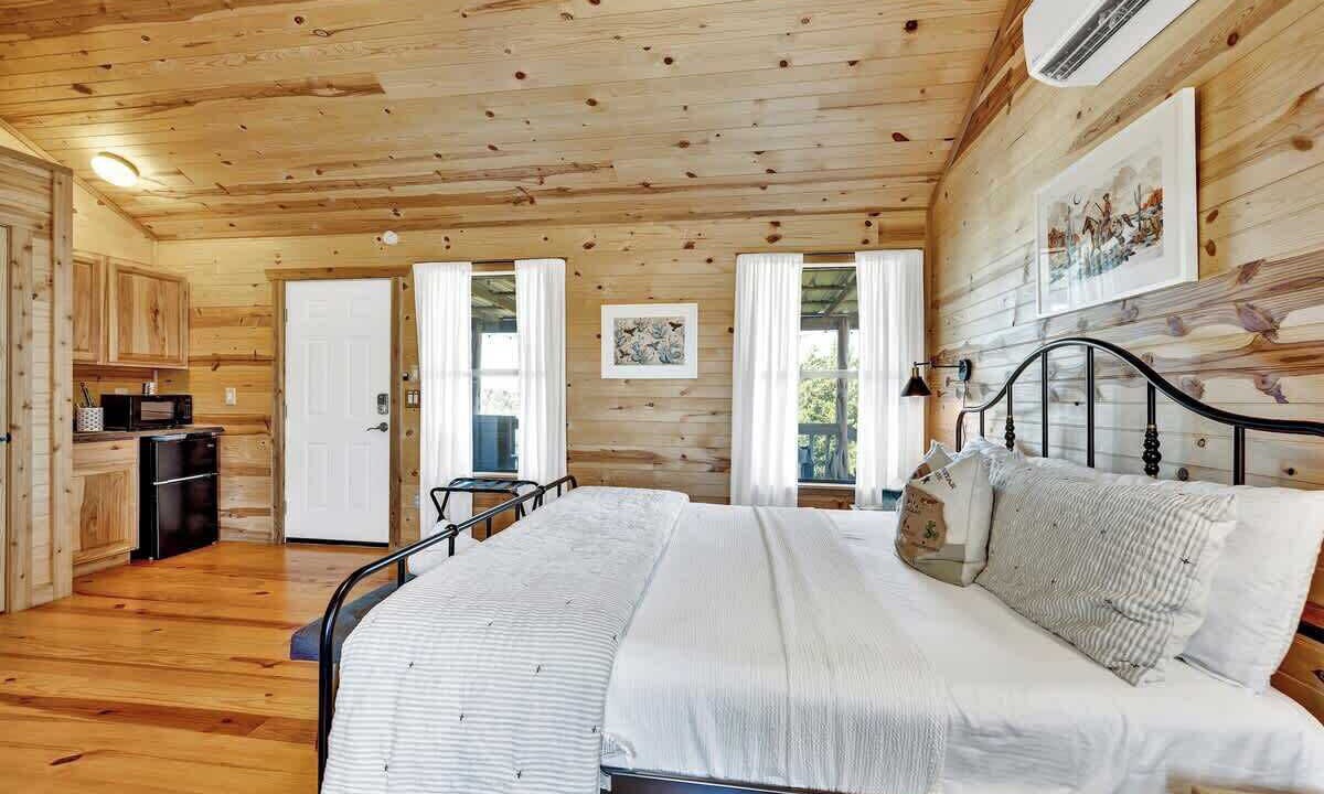 Photo of Bedroom in Fredericksburg