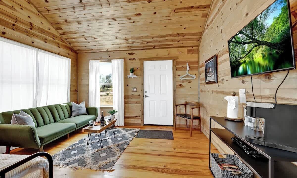 Photo of Livingroom in Fredericksburg