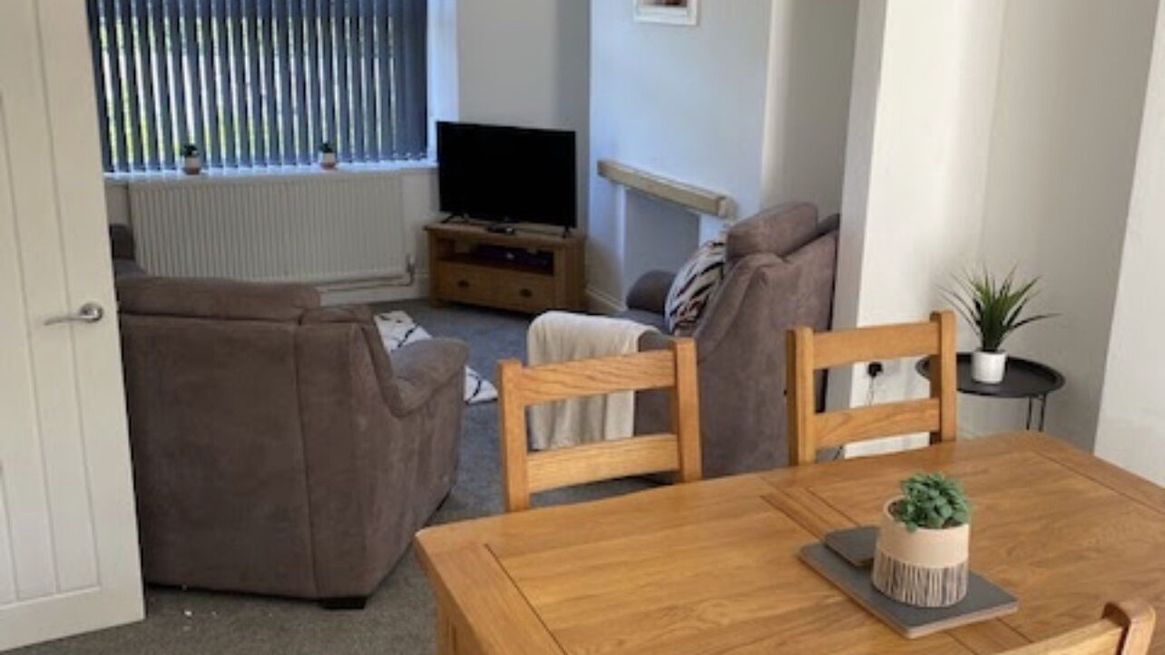 Photo of Others in Cwm Frwd Oer