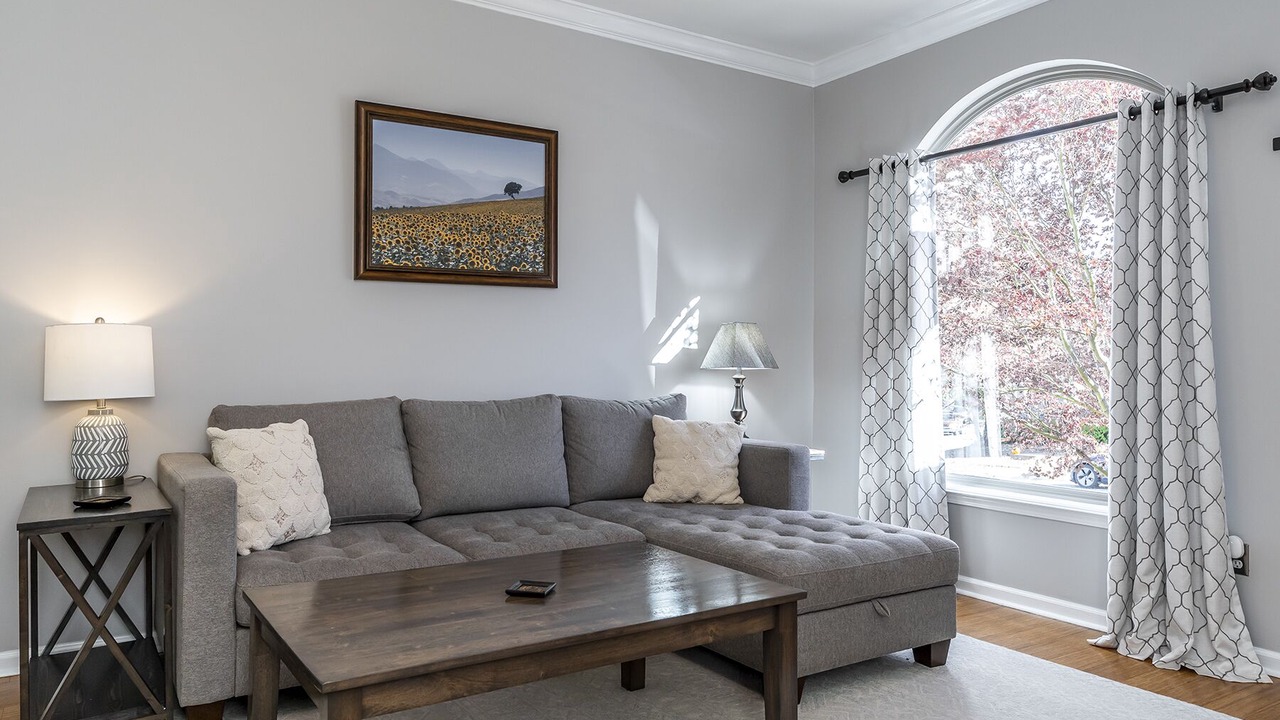 Photo of Livingroom in Liberty Area