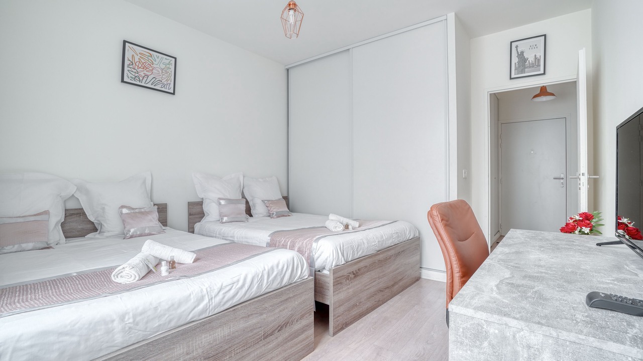 Photo of Bedroom in Clamart