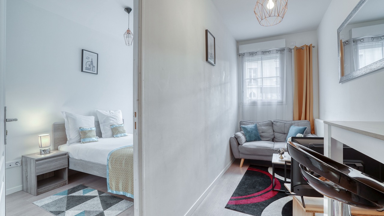 Photo of Bedroom in Clamart