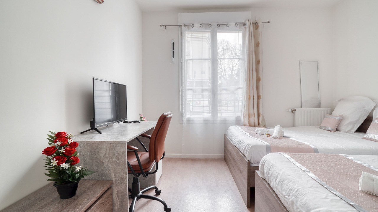 Photo of Bedroom in Clamart