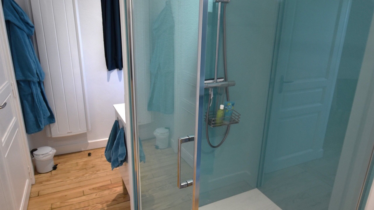 Photo of Bathroom in Saint-Laurent-la-Vallee