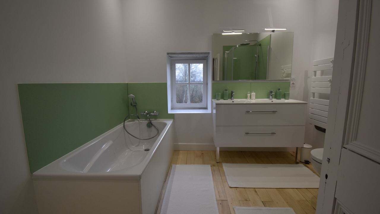 Photo of Bathroom in Saint-Laurent-la-Vallee