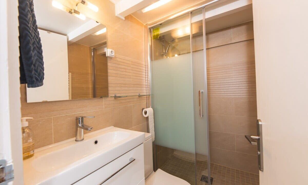 Photo of Bathroom in Sorbonne