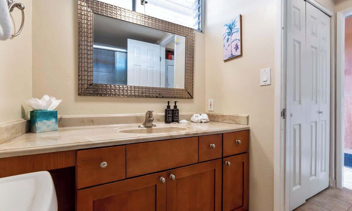 Photo of Bathroom in Kahana