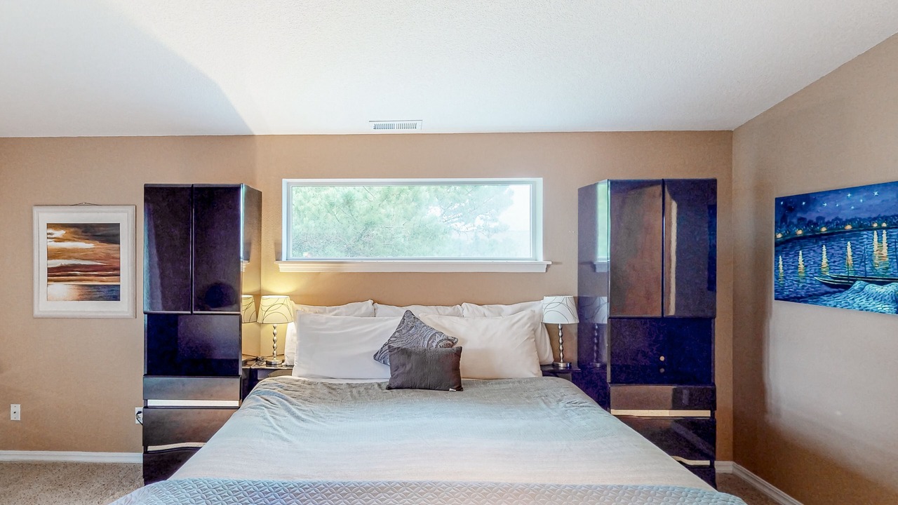 Photo of Bedroom in Agate Beach