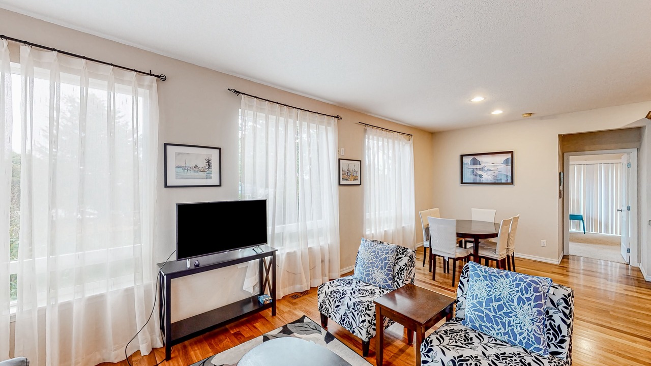 Photo of Others in Agate Beach