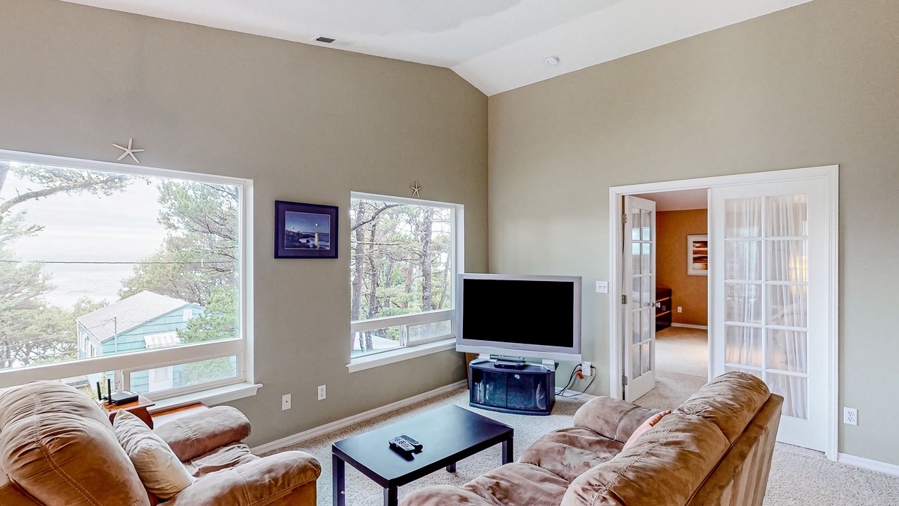 Photo of Livingroom in Agate Beach
