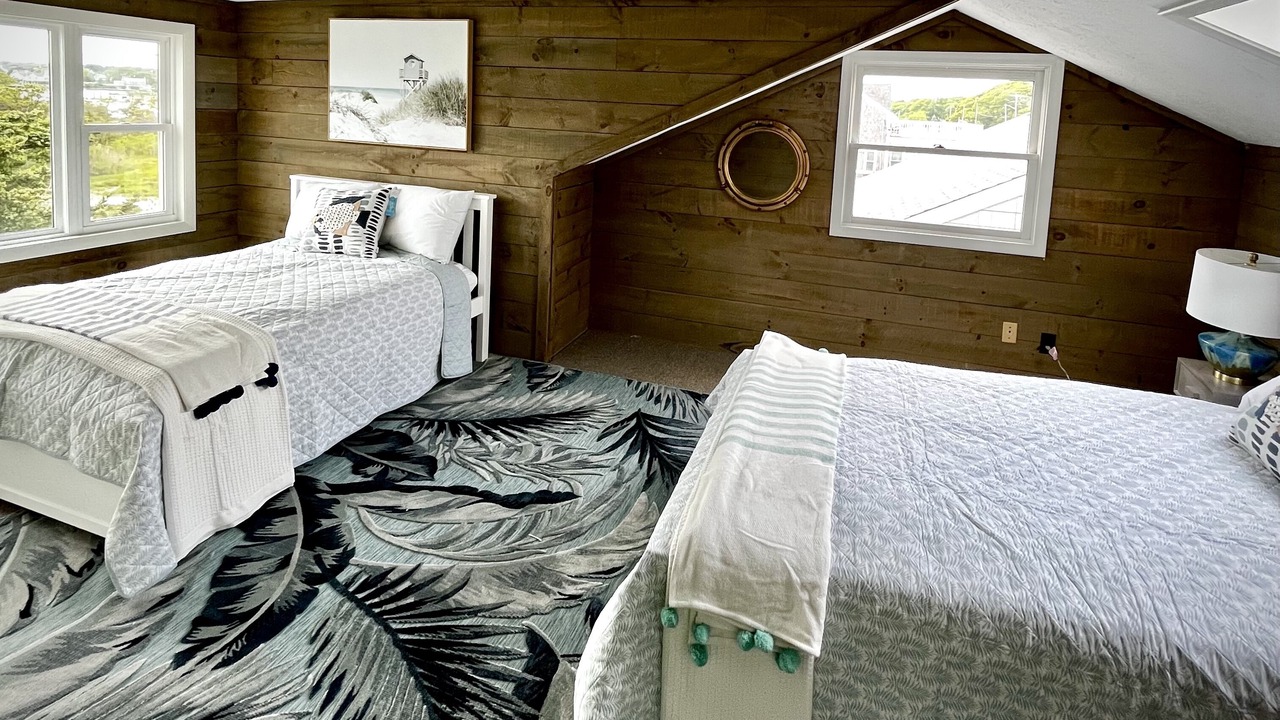 Photo of Bedroom in Centerville