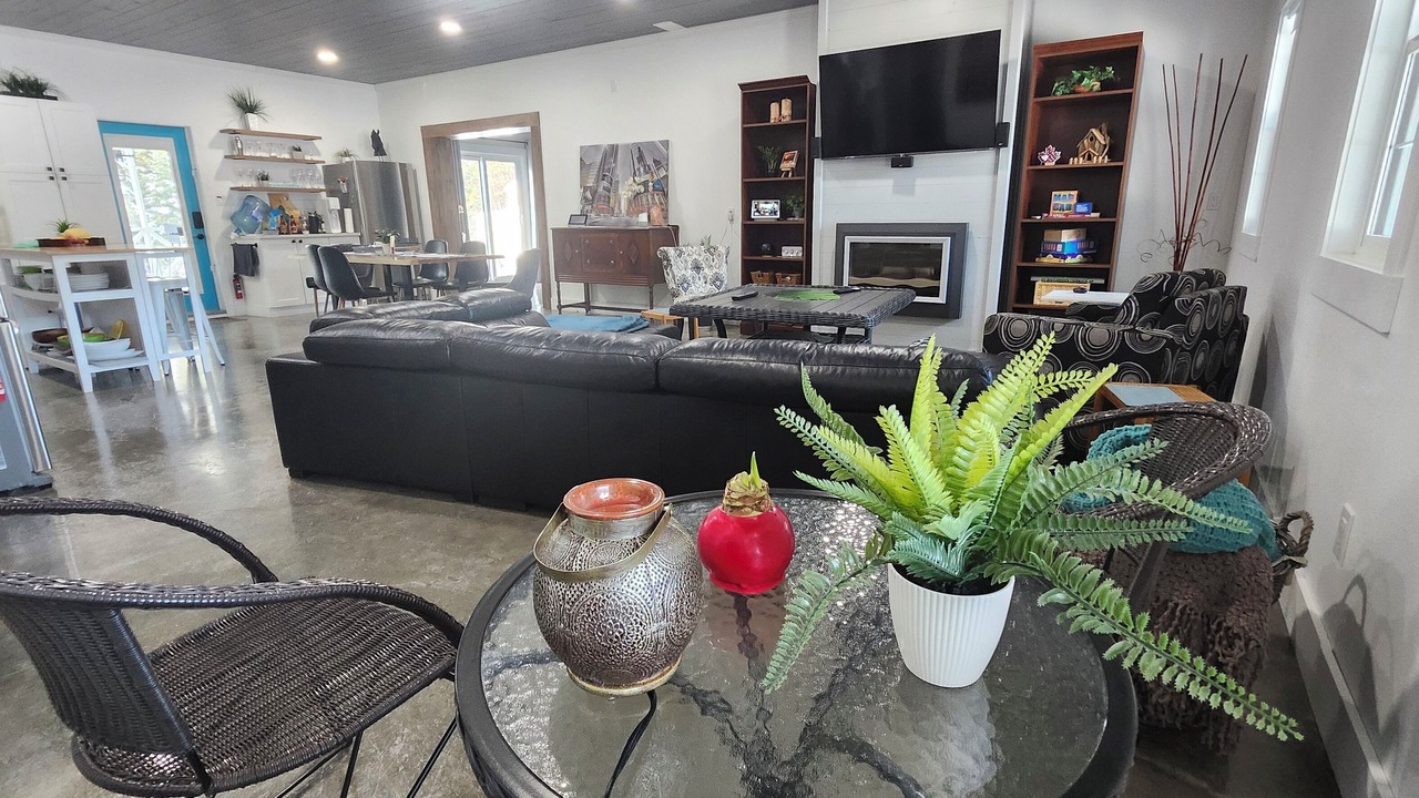 Photo of Livingroom in Candle Lake