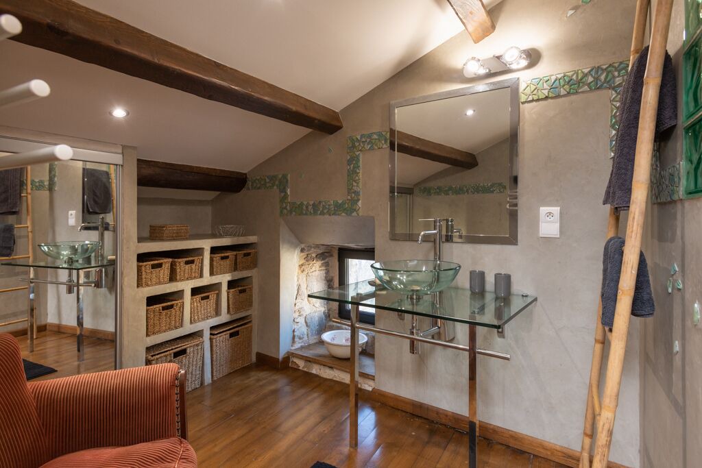 Photo of Bathroom in Aubussargues