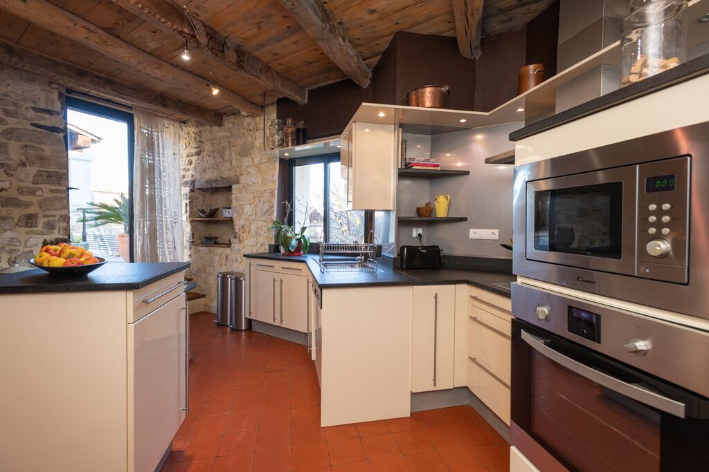 Photo of Kitchen in Aubussargues