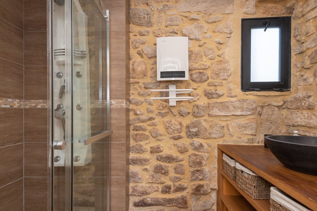 Photo of Bathroom in Aubussargues