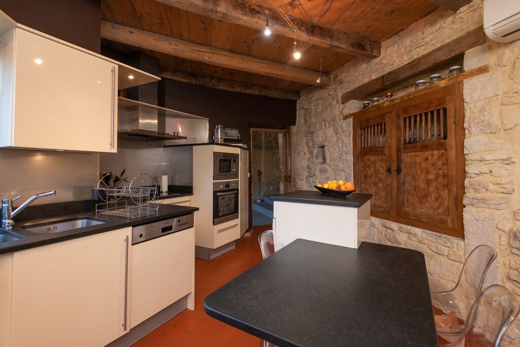 Photo of Kitchen in Aubussargues