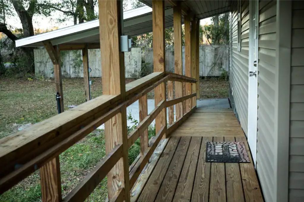 Photo of Patio Balcony in Lake City