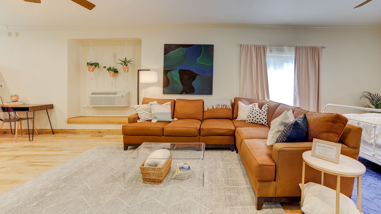 Photo of Livingroom in Maple Ridge