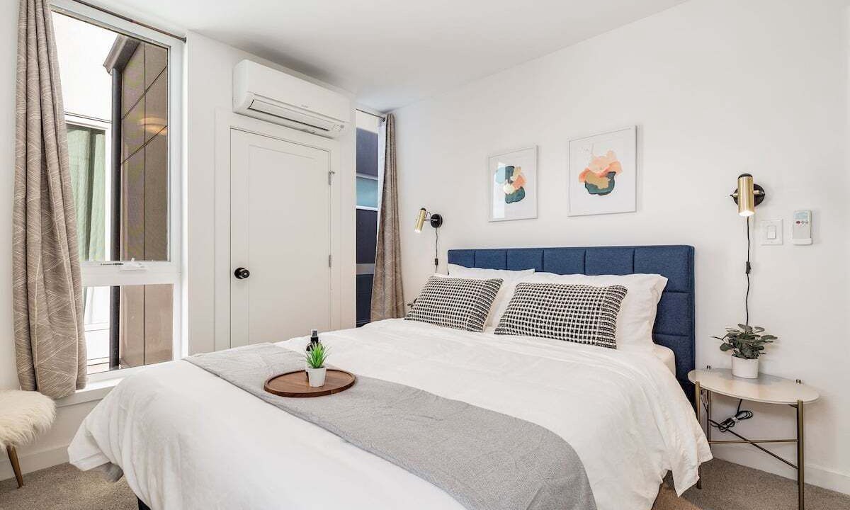 Photo of Bedroom in Minor