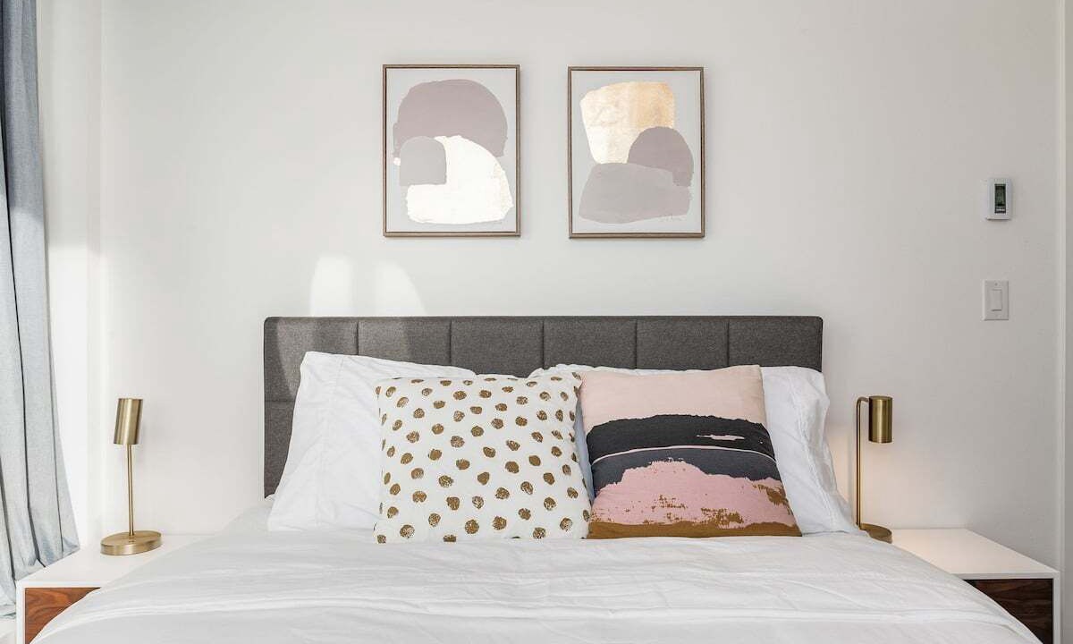 Photo of Bedroom in Minor