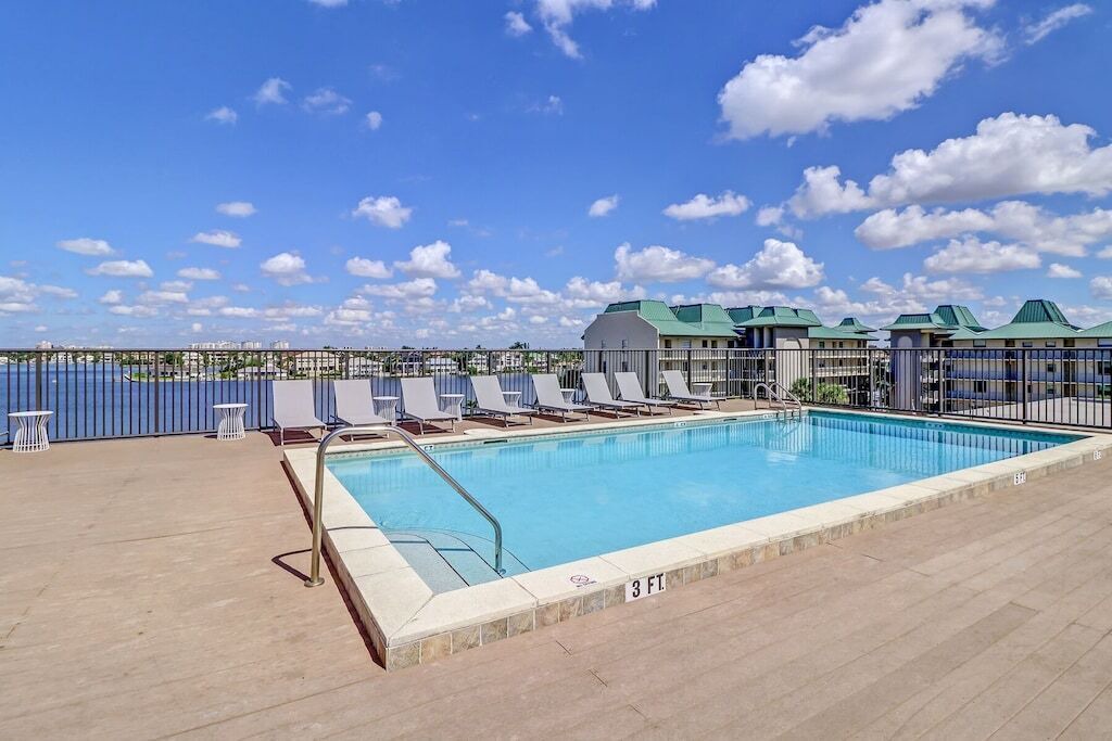 Photo of Outdoor in Vanderbilt Beach