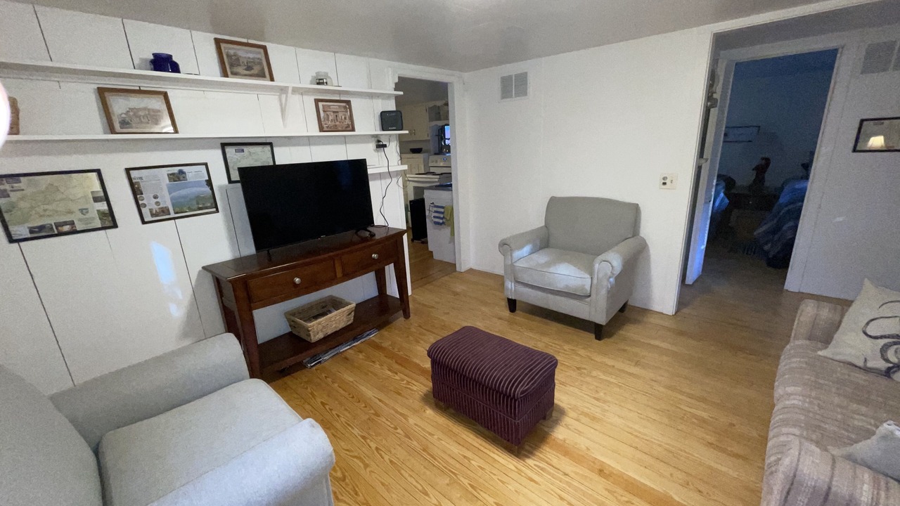 Photo of Livingroom in Canton