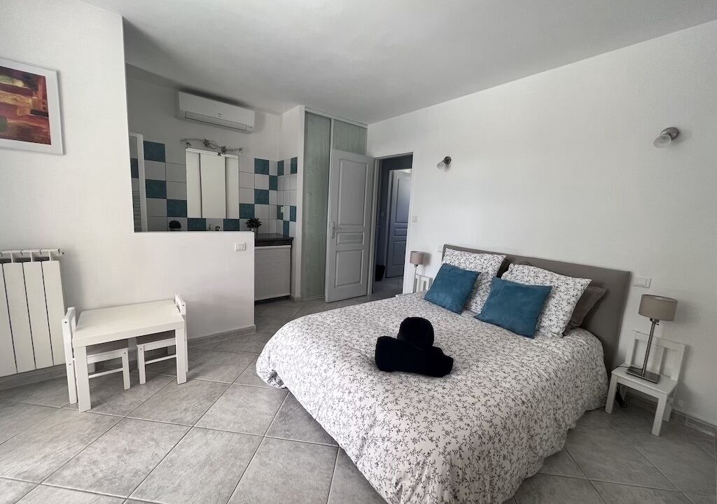 Photo of Bedroom in Teyran