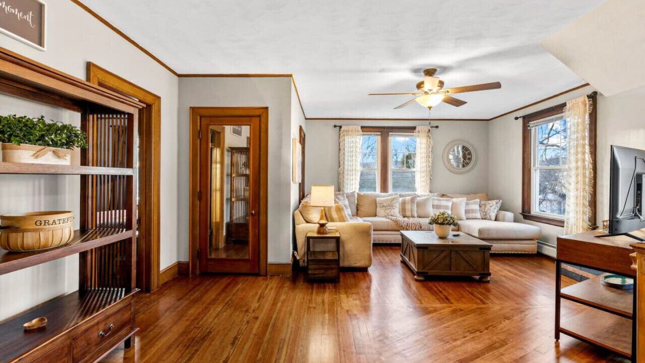 Photo of Livingroom in Southington
