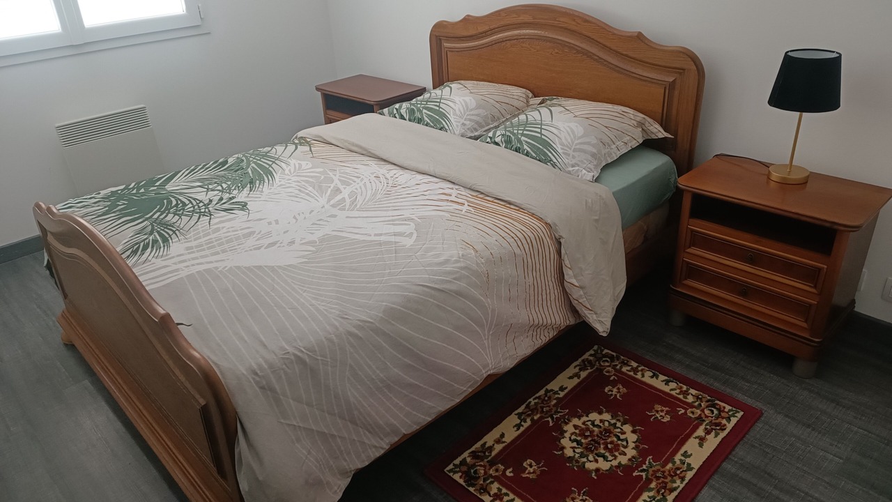 Photo of Bedroom in Asson