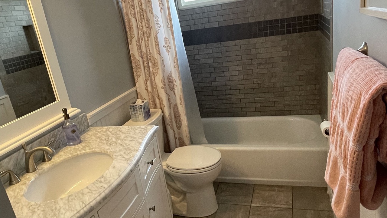 Photo of Bathroom in Kings Park