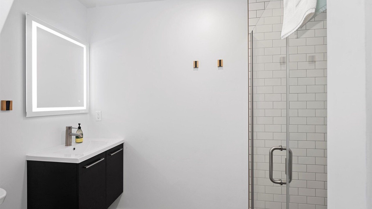 Photo of Bathroom in Lakeside