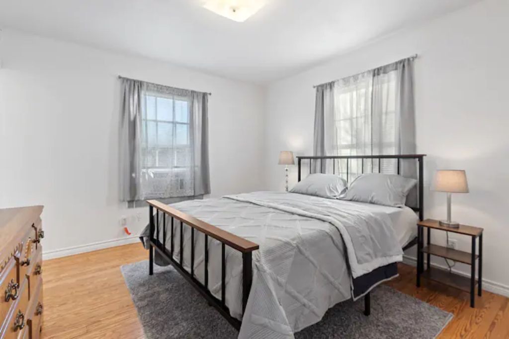 Photo of Bedroom in Sealy