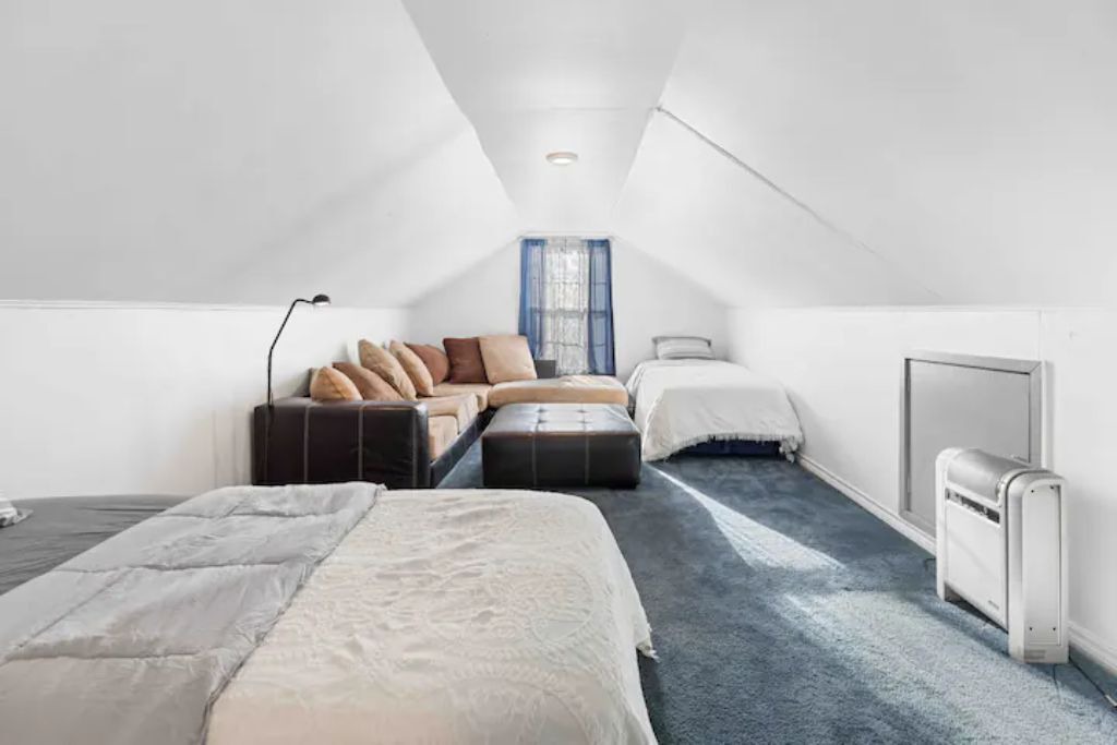 Photo of Bedroom in Sealy