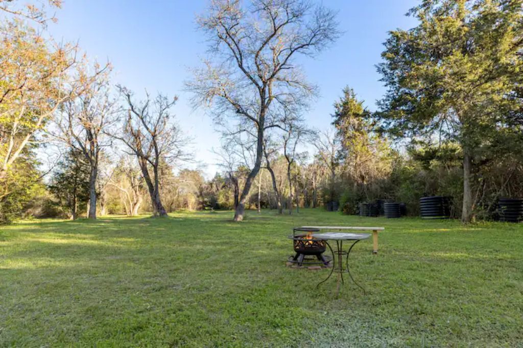 Photo of Outdoor in Sealy