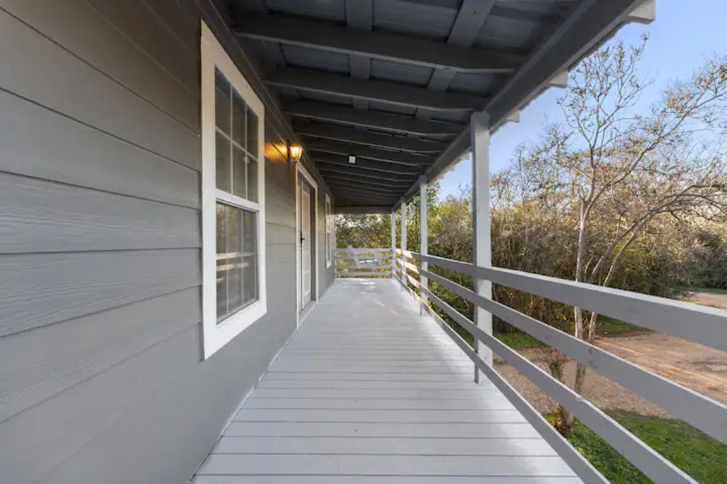 Photo of Outdoor in Sealy